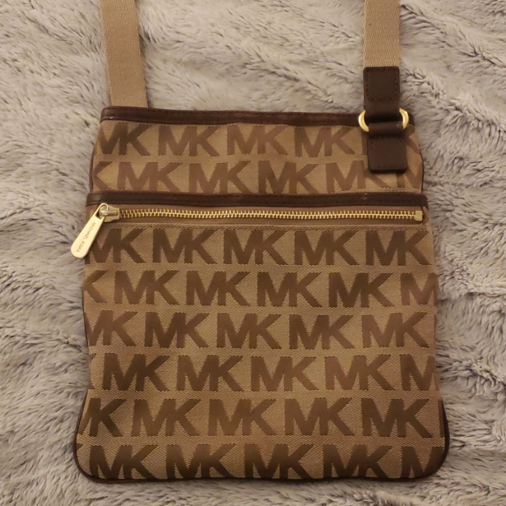 Michael Kors crossbody bag